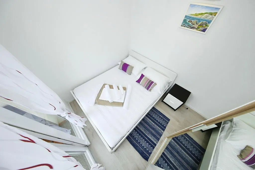Apartments Matkovic Sveti Filip i Jakov 0*,