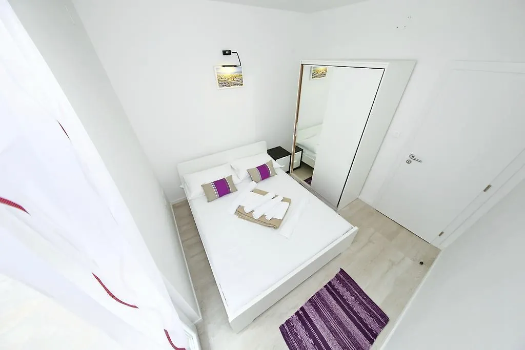 Apartments Matkovic Sveti Filip i Jakov