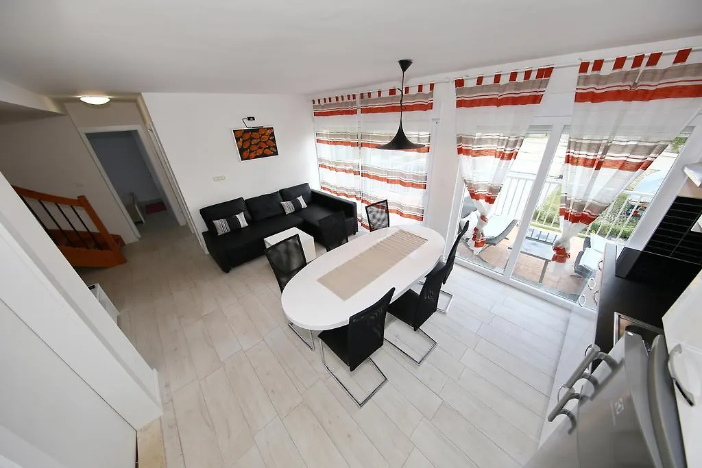 Apartments Matkovic Sveti Filip i Jakov